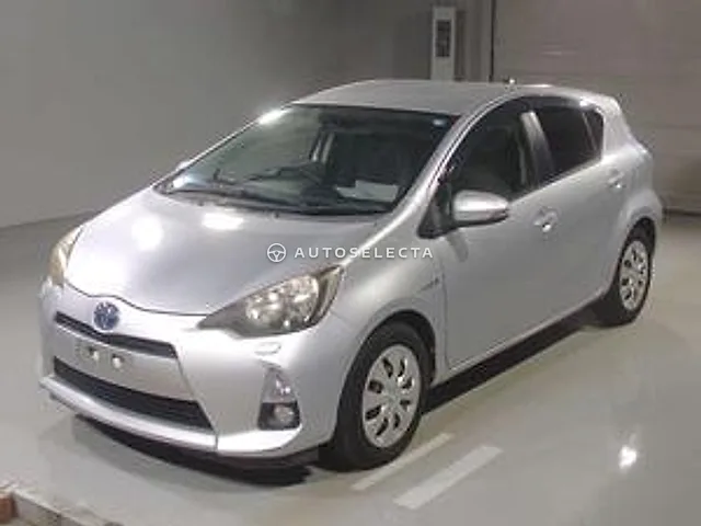 Toyota Aqua 2012, auction grade 3.5