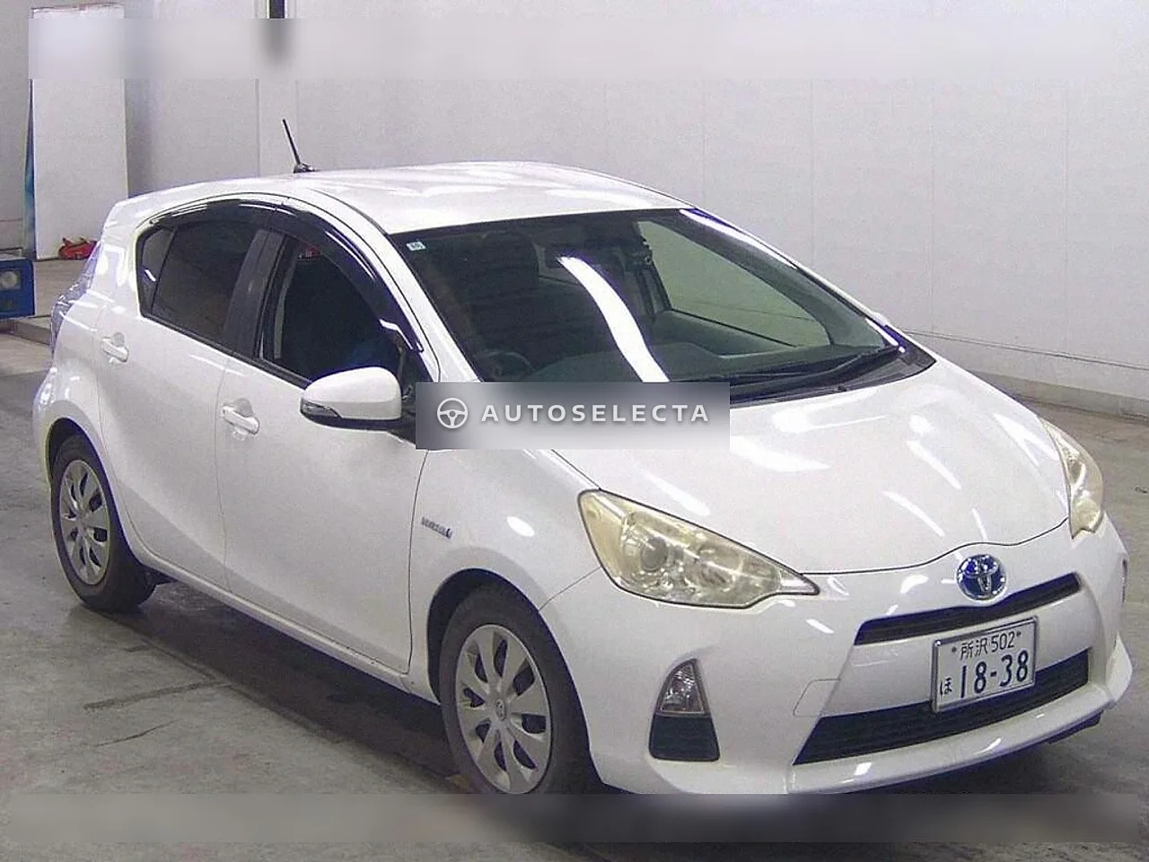 Toyota Aqua 2012, photo 1 of 1