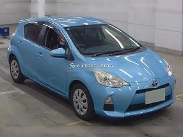 Toyota Aqua 2012, auction grade 3.5