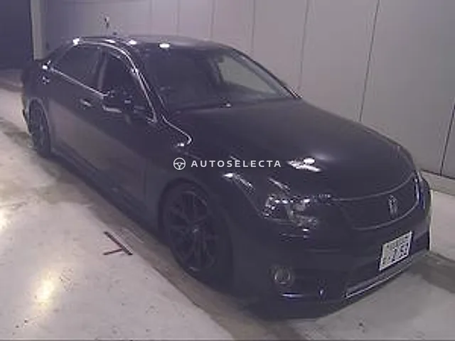 Toyota Crown 2012, auction grade 3.5