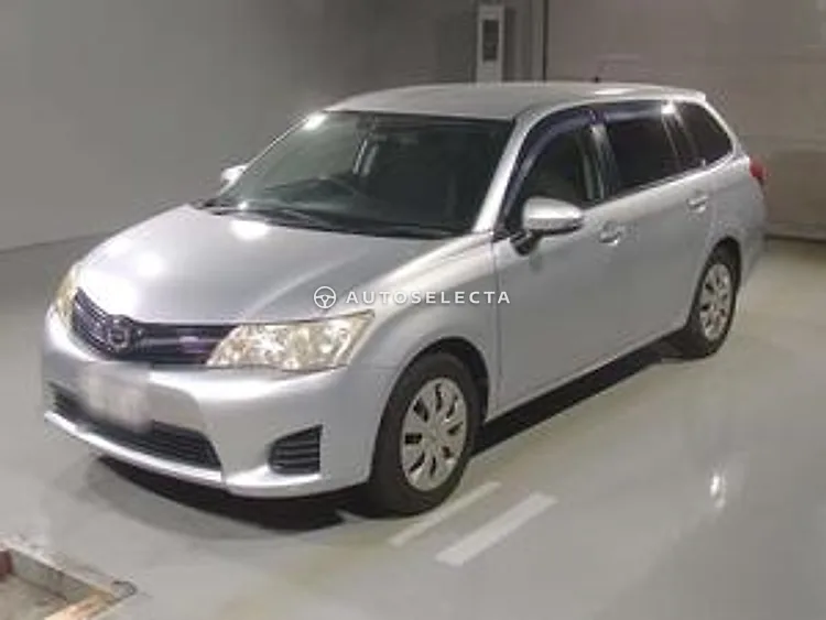 Toyota Corolla Fielder 2012, photo 1 of 1