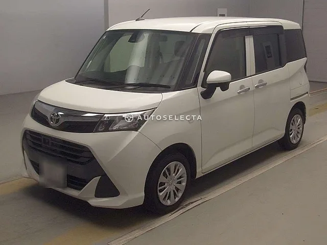 Toyota Tank 2017, auction grade RA