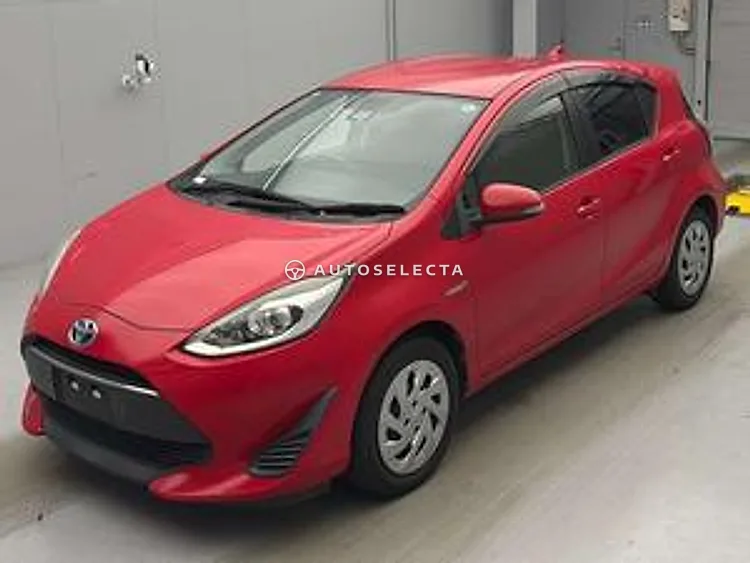 Toyota Aqua 2018, photo 1 of 1