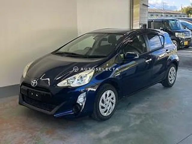 Toyota Aqua 2016, auction grade 3.5