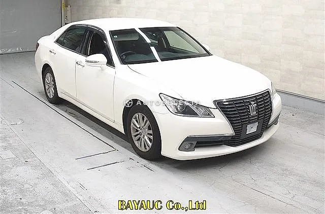 Toyota Crown 2015, auction grade 4.5