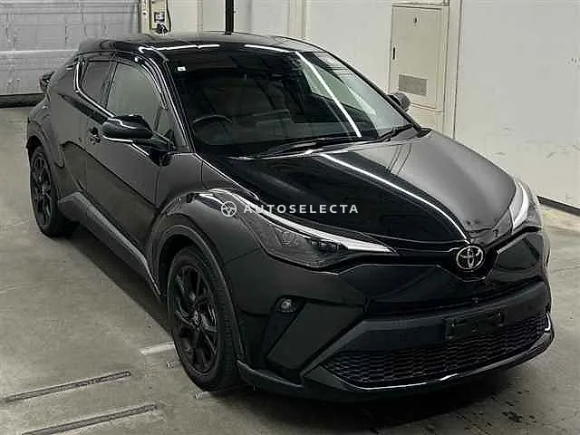 Toyota C-HR 2023, auction grade 4.5