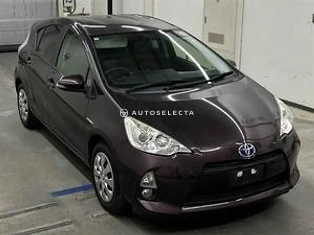Toyota Aqua 2014, auction grade 4