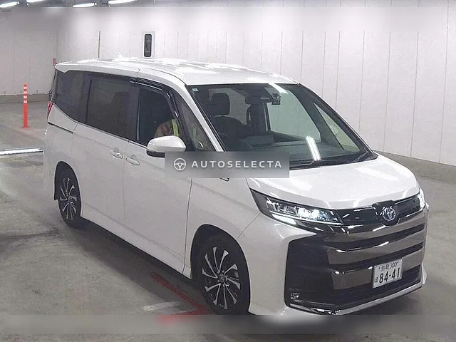 Toyota Noah 2022, auction grade 4.5