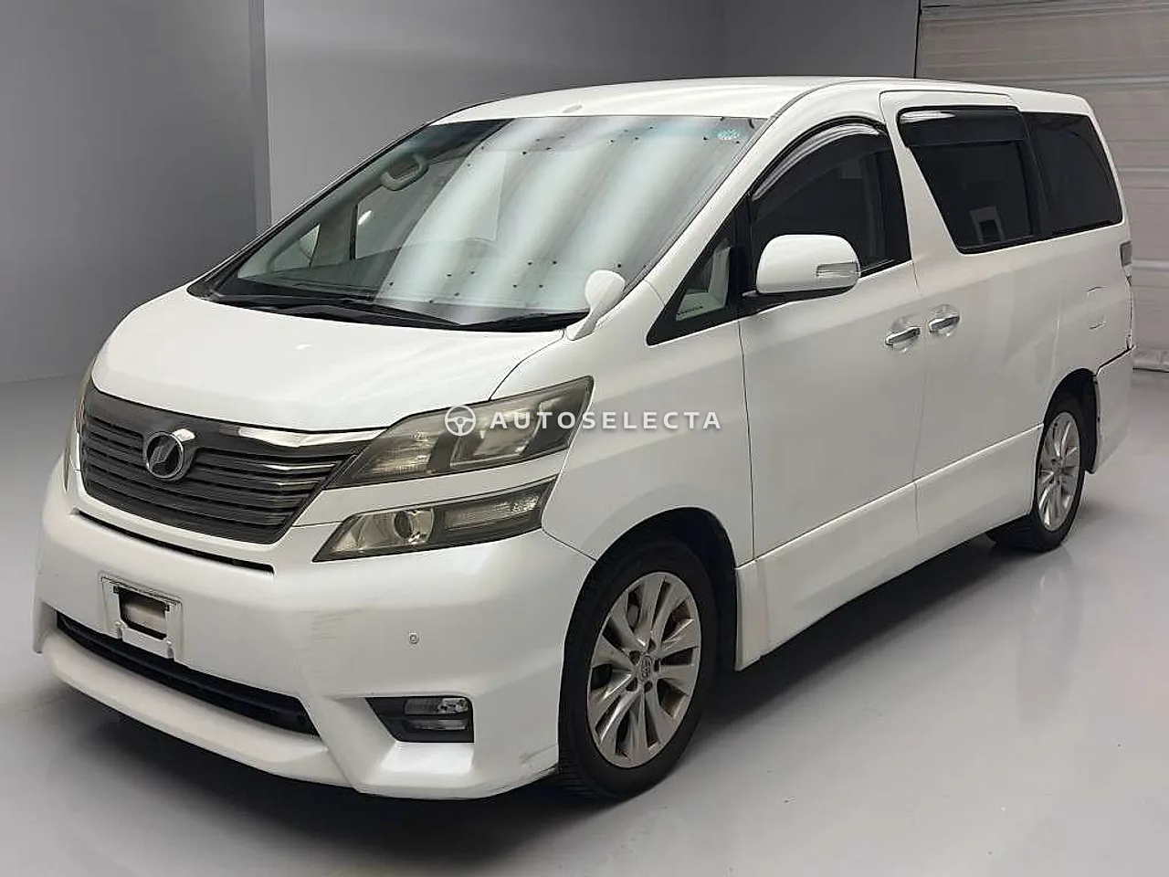 Toyota Vellfire 2009, photo 1 of 2