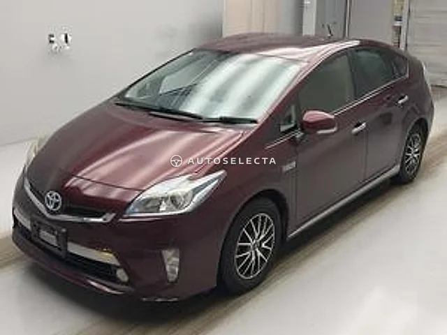 Toyota Prius PHV 2014, auction grade 3.5