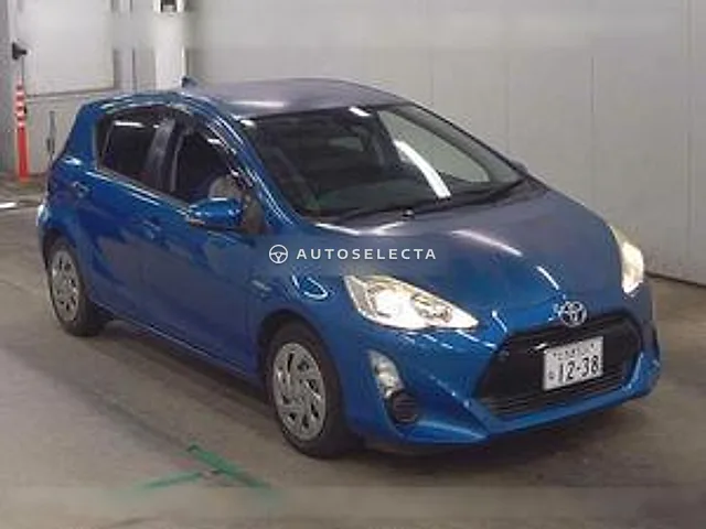 Toyota Aqua 2015, auction grade 3.5