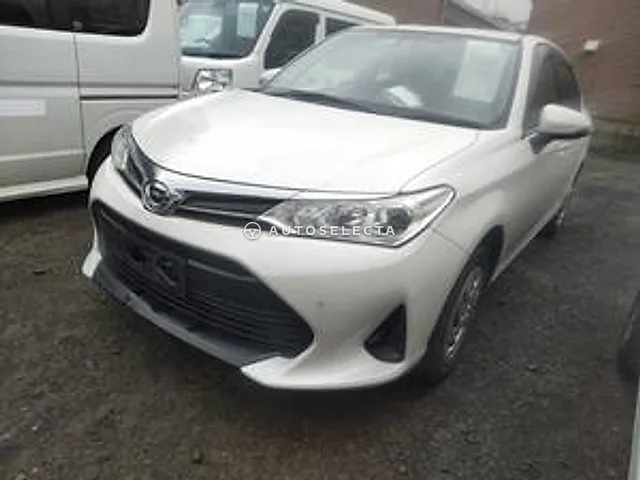 Toyota Corolla Axio 2018, auction grade 3.5
