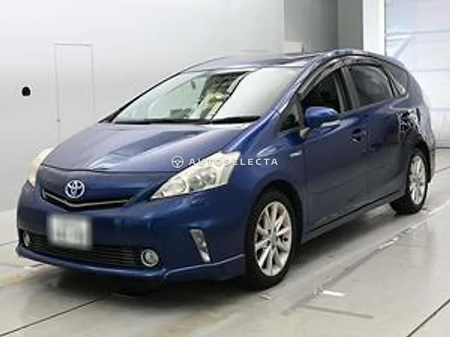 Toyota Prius Alpha 2012, auction grade R