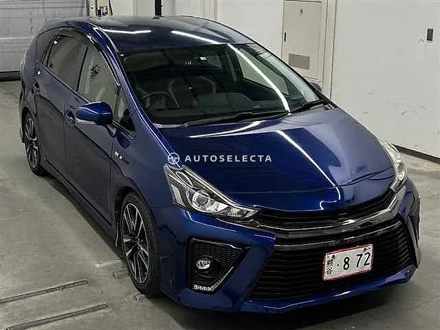 Toyota Prius Alpha 2016, auction grade 4
