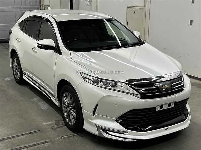 Toyota Harrier 2017, auction grade R