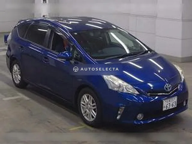 Toyota Prius Alpha 2014, auction grade 3.5