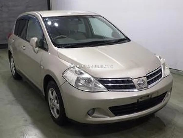Nissan Tiida 2010, photo 1 of 1