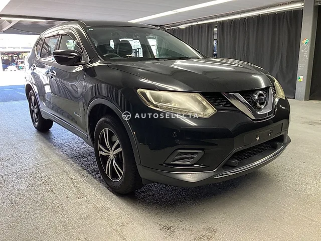 Nissan X-Trail 2016, auction grade 3