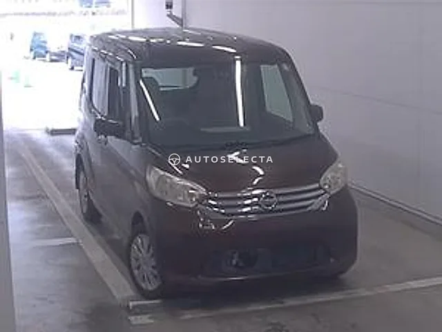 Nissan Dayz Roox 2015, auction grade 3.5
