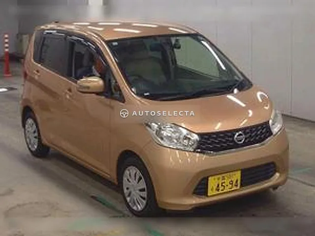 Nissan Dayz 2014, auction grade 3.5
