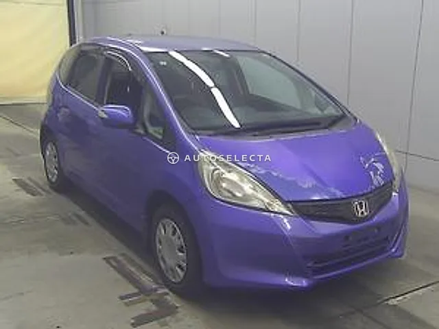 Honda Fit 2011, auction grade 3