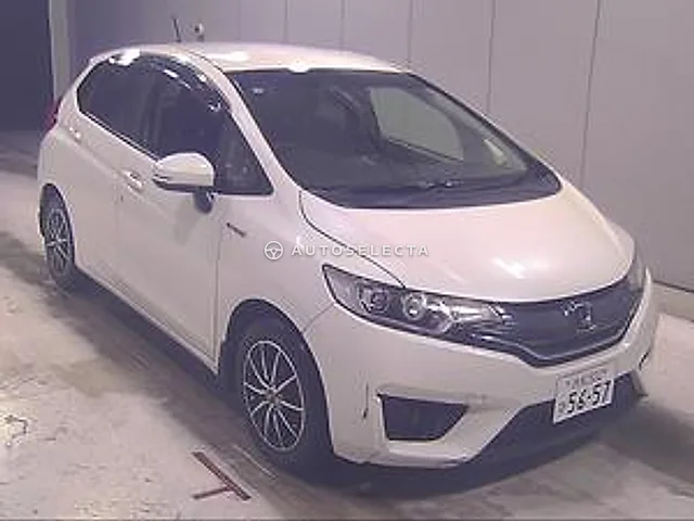 Honda Fit 2015, auction grade 3.5