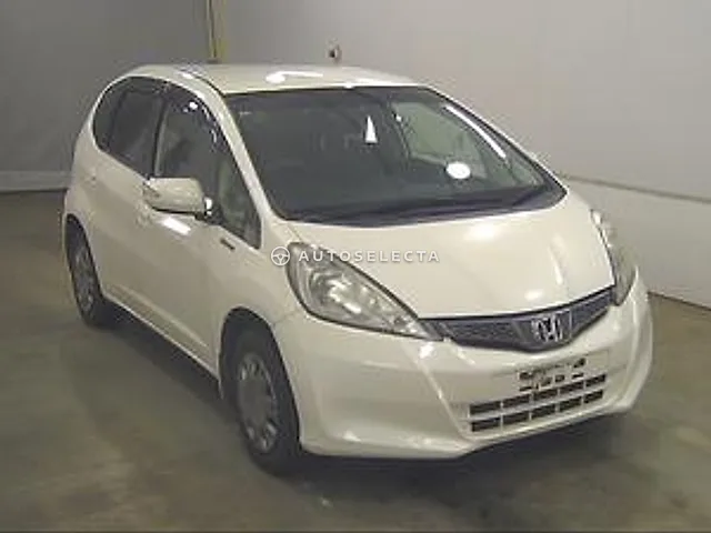 Honda Fit 2011, auction grade 3