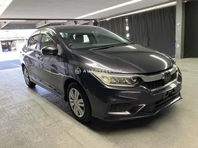 Honda Grace 2018, auction grade R