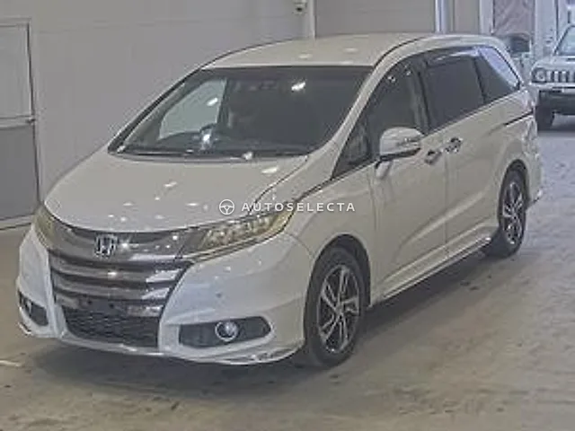 Honda Odyssey 2013, auction grade 3.5