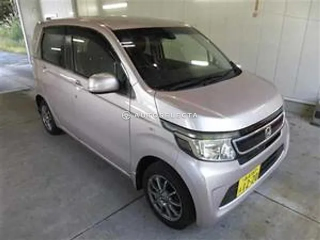 Honda N-WGN 2014, auction grade 3.5