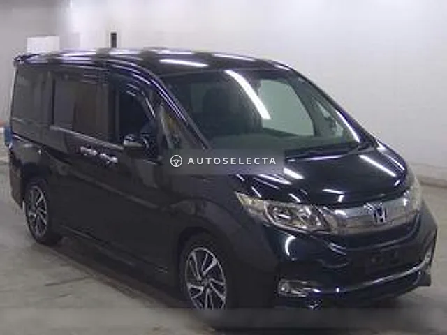 Honda Stepwgn Spada 2015, auction grade 4