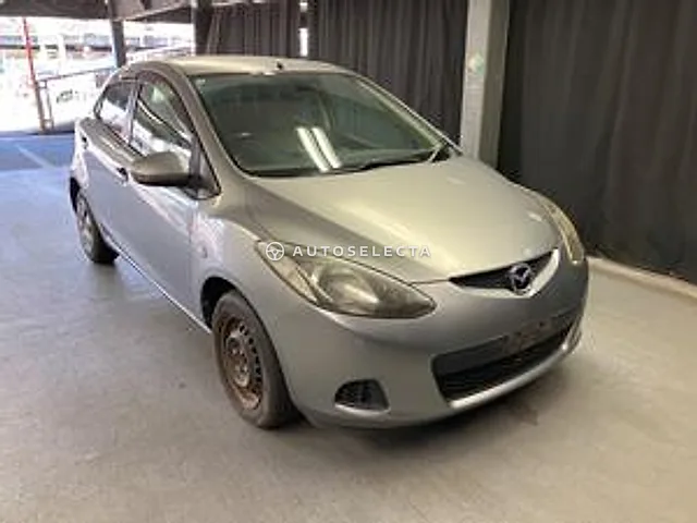 Mazda Demio 2010, auction grade R