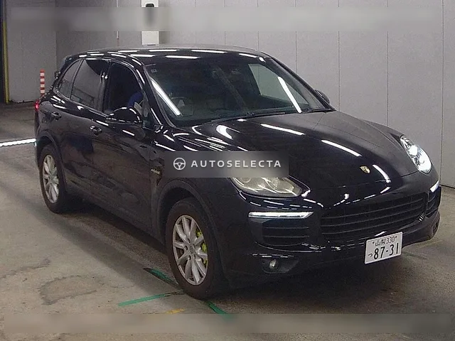 Porsche Cayenne 2015, auction grade 4