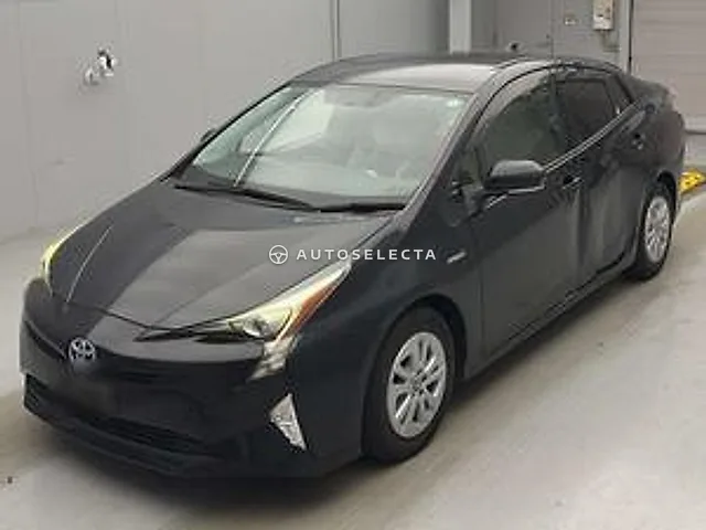 Toyota Prius 2017, auction grade R