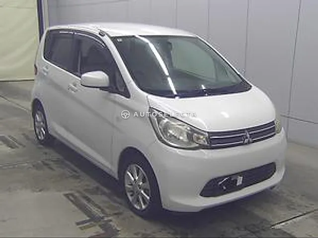 Mitsubishi eK Wagon 2014, auction grade 3.5