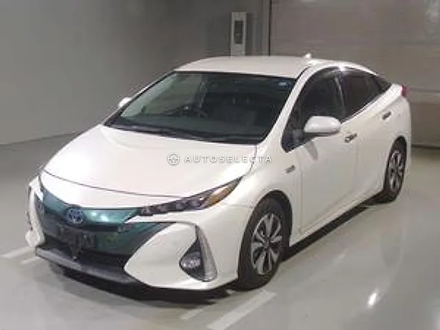 Toyota Prius PHV 2018, auction grade 4
