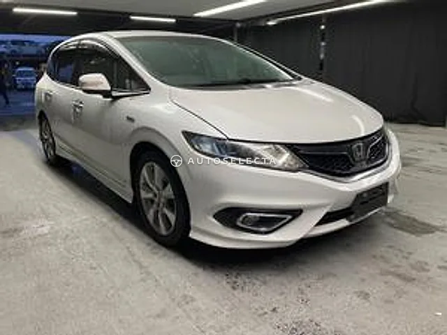 Honda Jade 2017, auction grade R