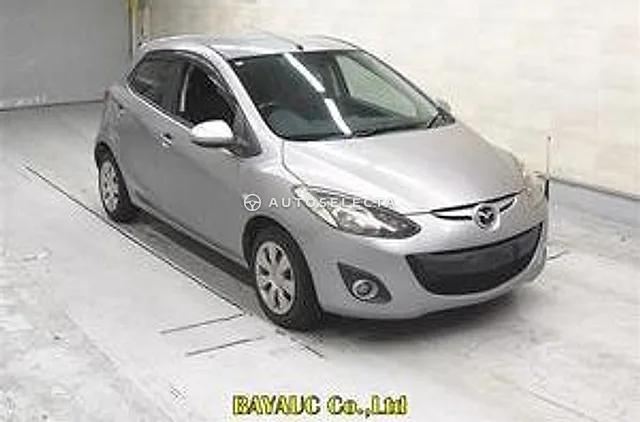 Mazda Demio 2014, auction grade R
