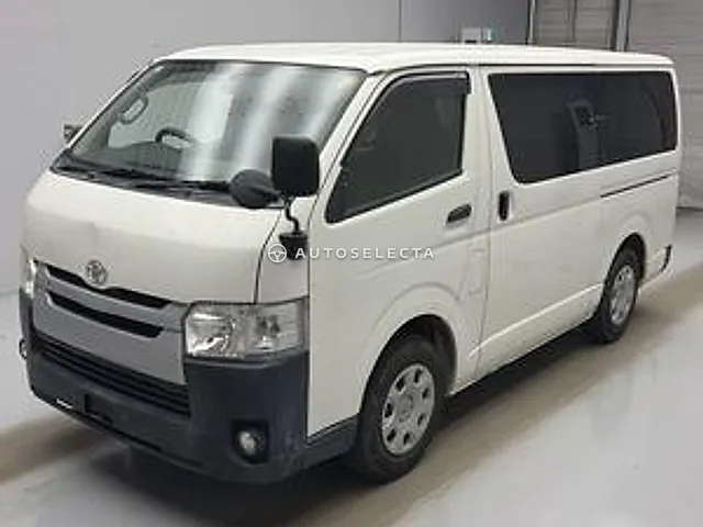 Toyota Hiace Van 2017, auction grade 2