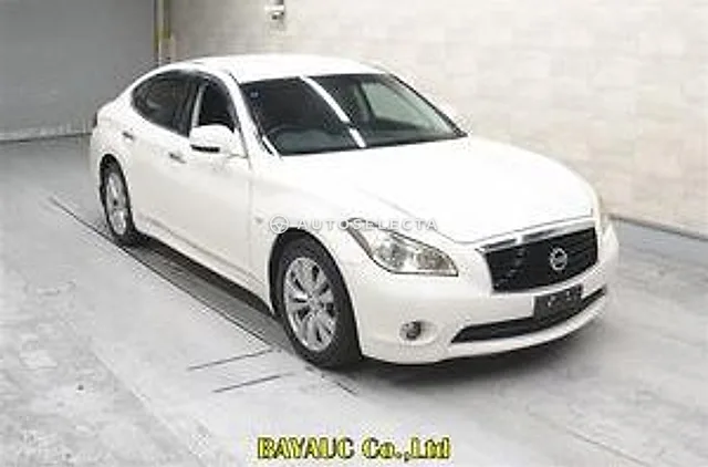 Nissan Fuga 2009, auction grade 4
