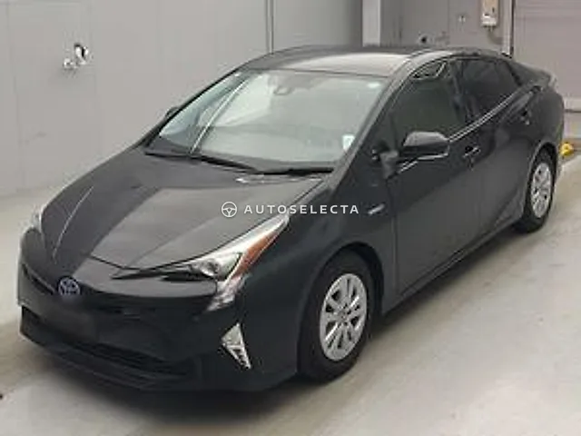 Toyota Prius 2017, auction grade 3.5