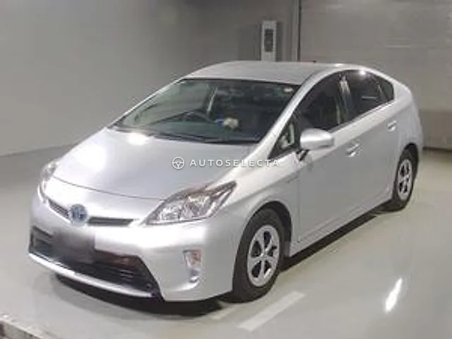Toyota Prius 2015, auction grade 3