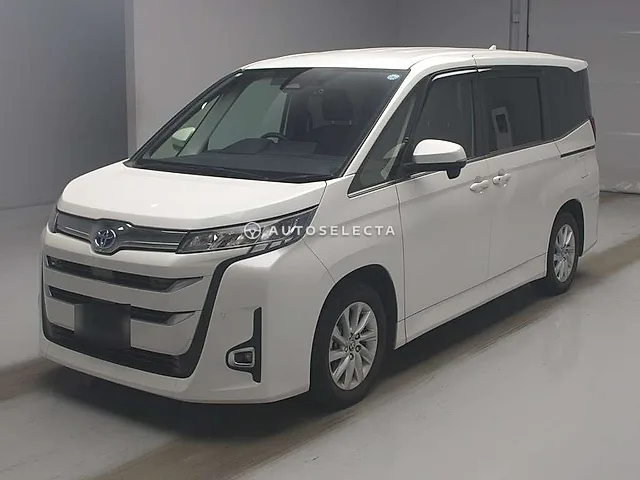 Toyota Noah 2023, auction grade R