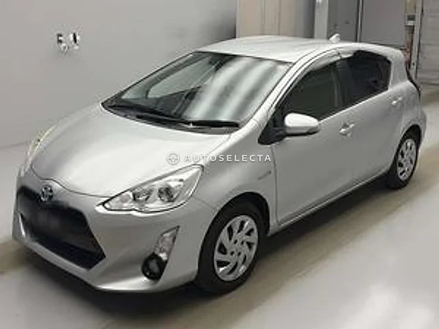 Toyota Aqua 2015, auction grade 3.5