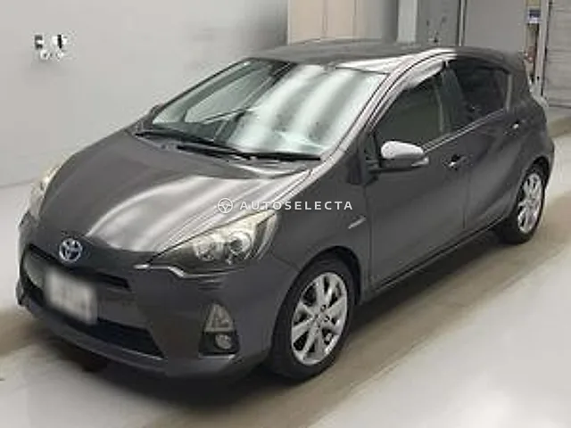Toyota Aqua 2013, auction grade 4