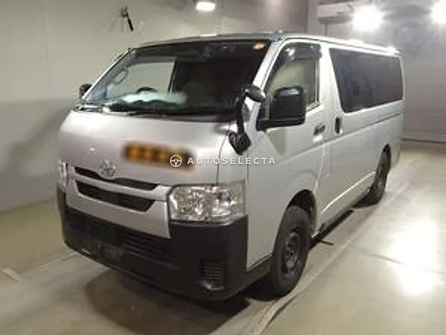 Toyota Hiace Van 2021, auction grade 3.5