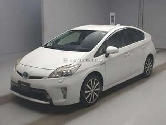 Toyota Prius 2013, auction grade 3.5