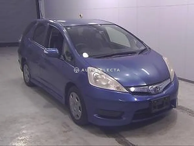 Honda Fit Shuttle 2012, auction grade 3.5