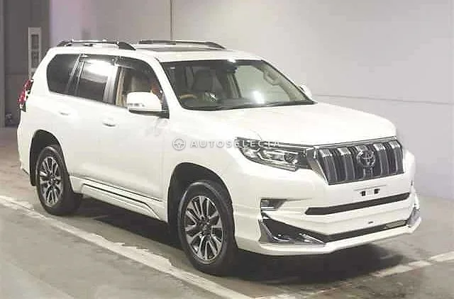 Toyota Land Cruiser Prado 2023, auction grade 5