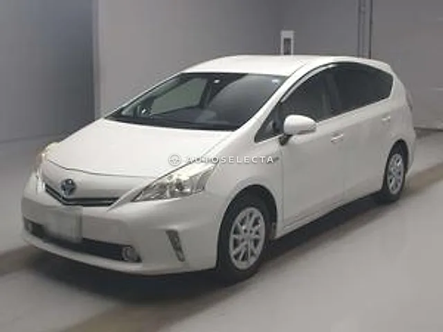 Toyota Prius Alpha 2014, auction grade RA